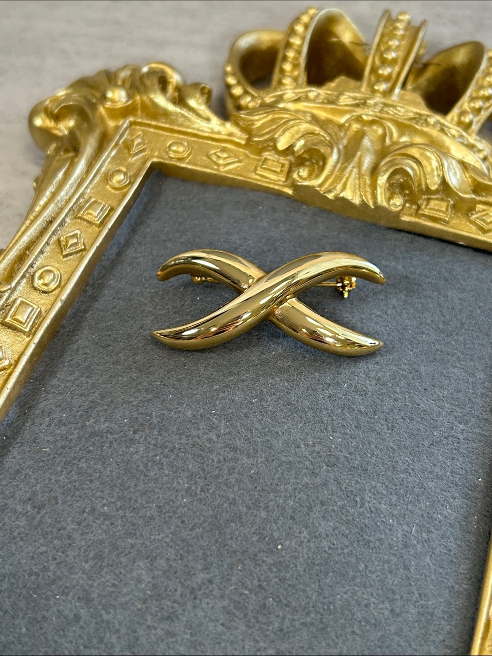 Vintage Anne Klein Gold Tone X Brooch